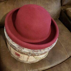 Ladies Red Wool Hat with Hat Box by Arlin